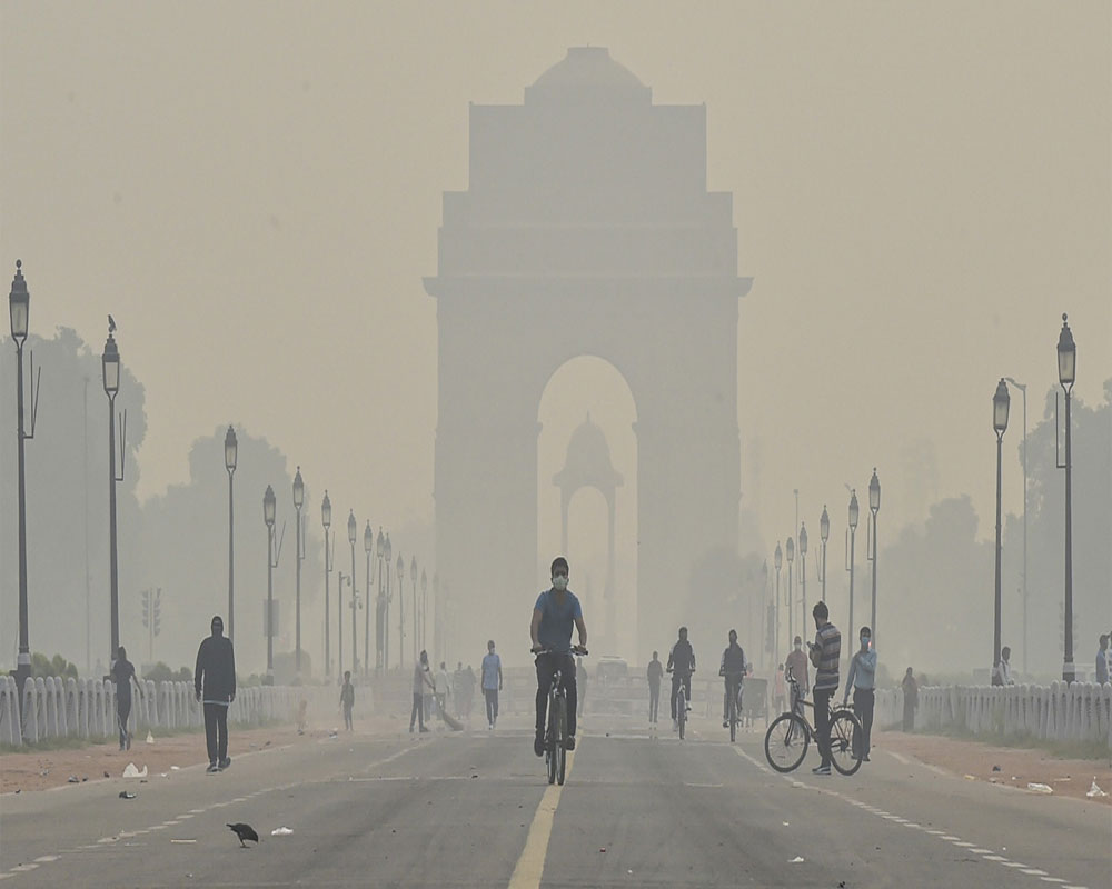 Moderate fog in Delhi, minimum temperature rises to 6.7 degrees Celsius
