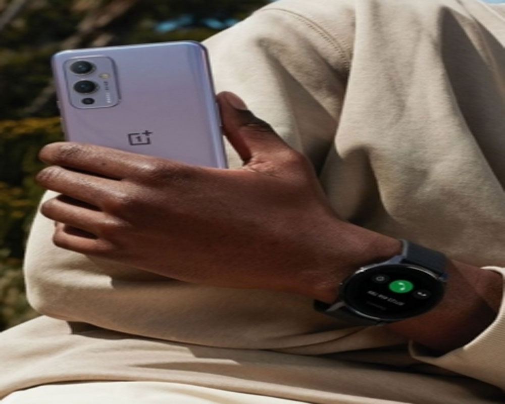 OnePlus Watch comes with AMOLED display, SpO2 sensor