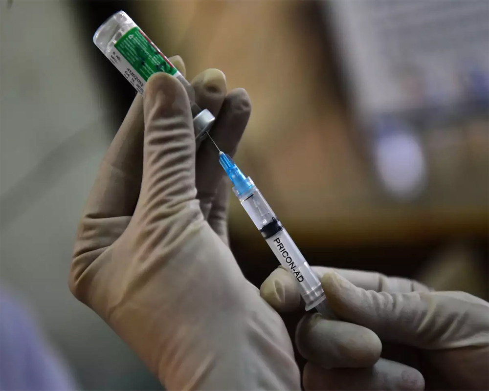 Over 41.99 crore COVID-19 vaccine doses so far provided to states/UTs: Centre
