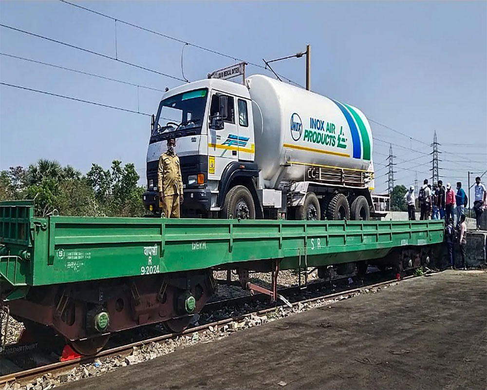 Oxygen Express train begins journey from Maharashtra's Kalamboli to get loaded in Vizag