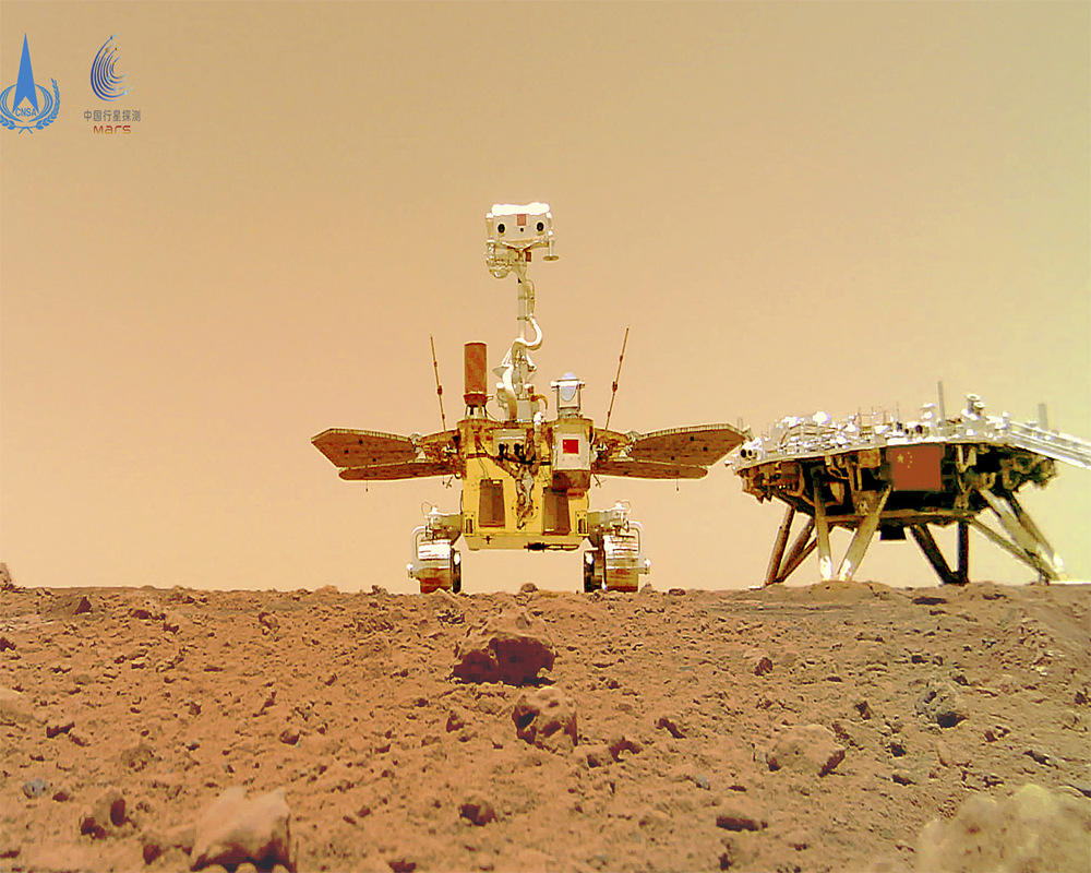 Photos show Chinese rover on dusty, rocky Martian surface