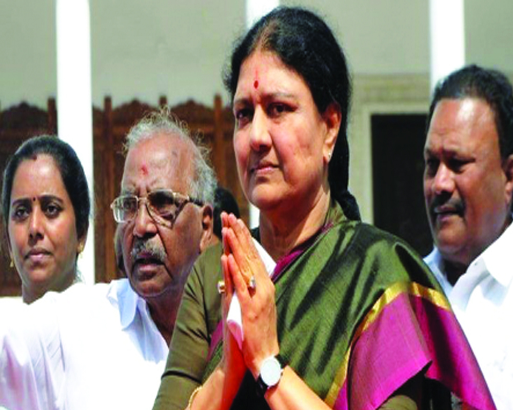 Sasikala planning a return to Tamil Nadu politics?