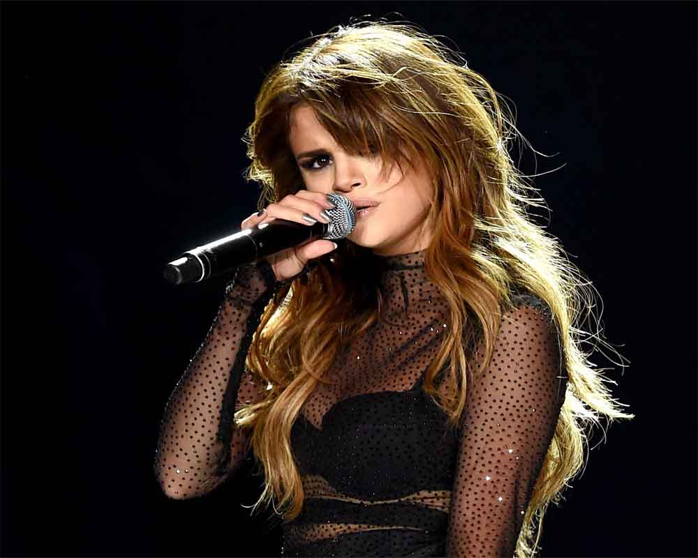 Selena Gomez: It's so hard to tour