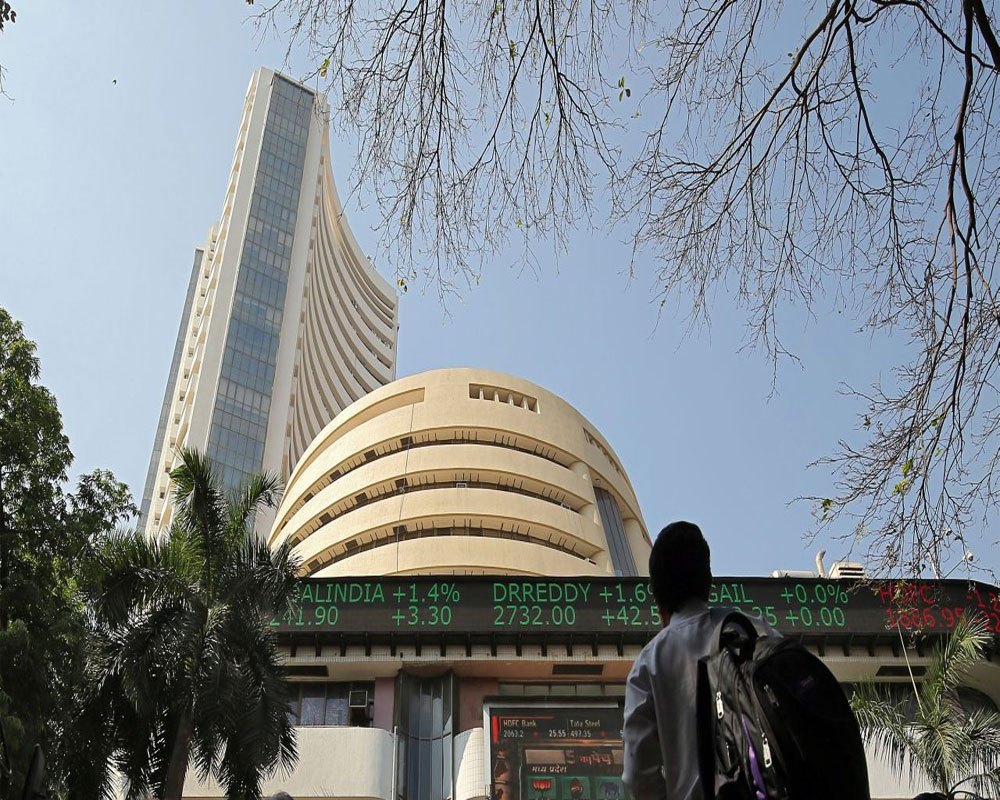 Sensex tanks nearly 600 pts in early trade; Nifty below 15,600