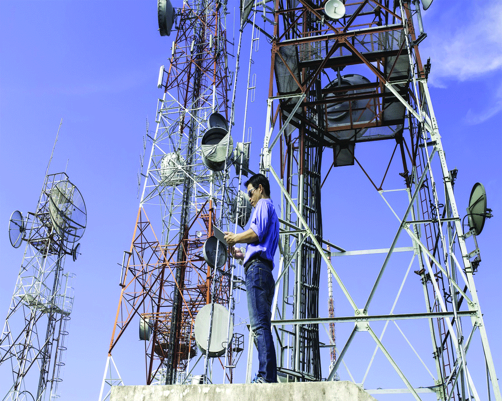 Shun duopoly in telecom industry