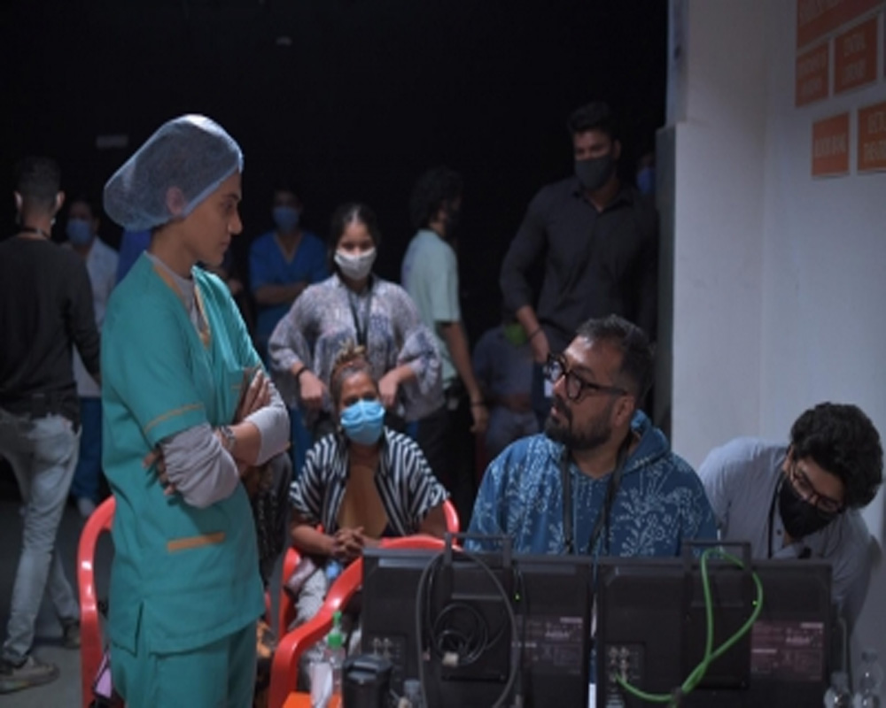 Taapsee Pannu starts shooting for Anurag Kashyap's 'Dobaaraa'