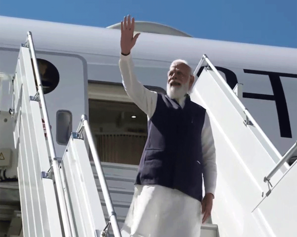 Thousands of BJP workers to welcome Modi at airport on return from US