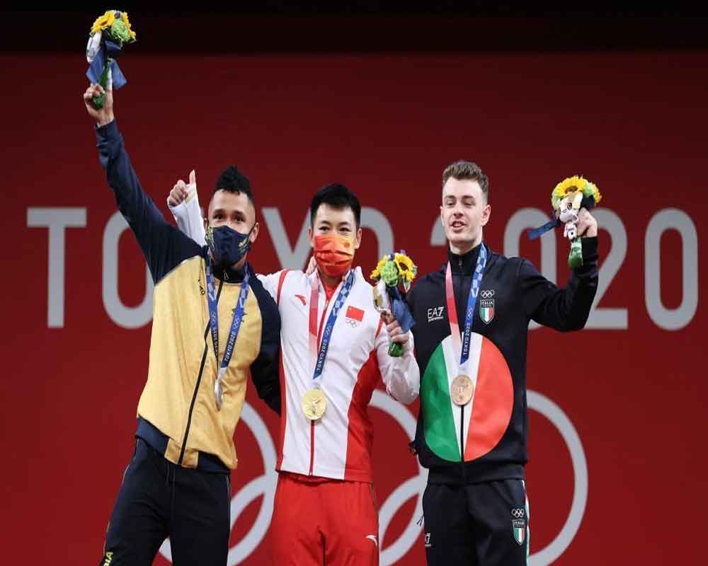 Tokyo 2020 allows temporary removal of masks on the podium