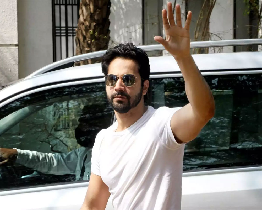 Varun Dhawan arrives at Sangeet venue, few Bolly celebs spotted too