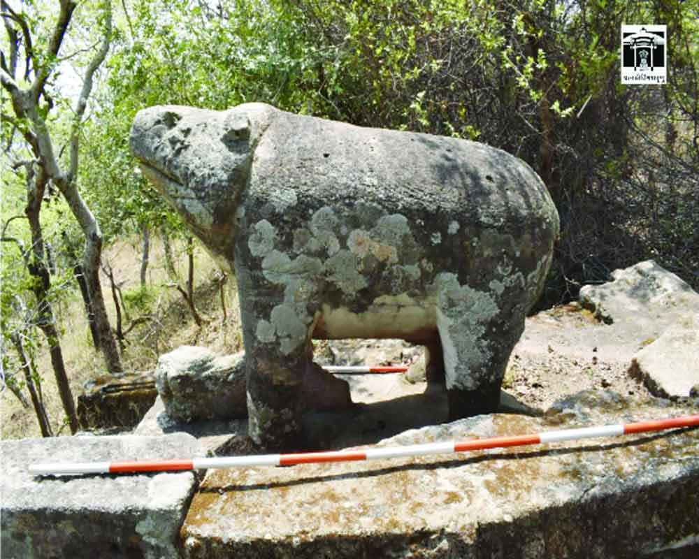2nd century Buddhist caves, Vishnu sculptures found in Bandhavgarh