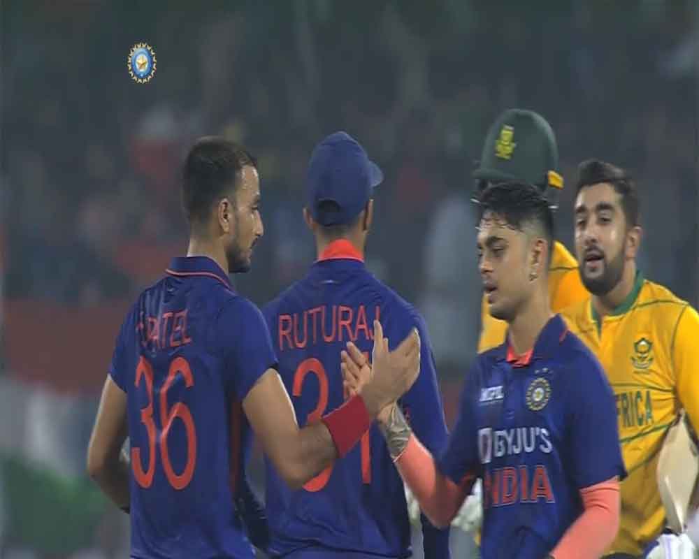 3rd T20I: India defeat SA by 48 runs to stay alive in series