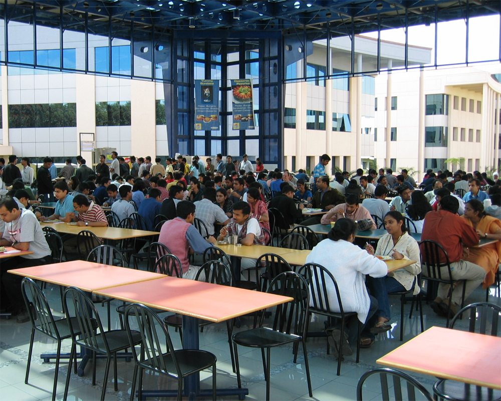 HC stays guidelines prohibiting levying of service charge by restaurants