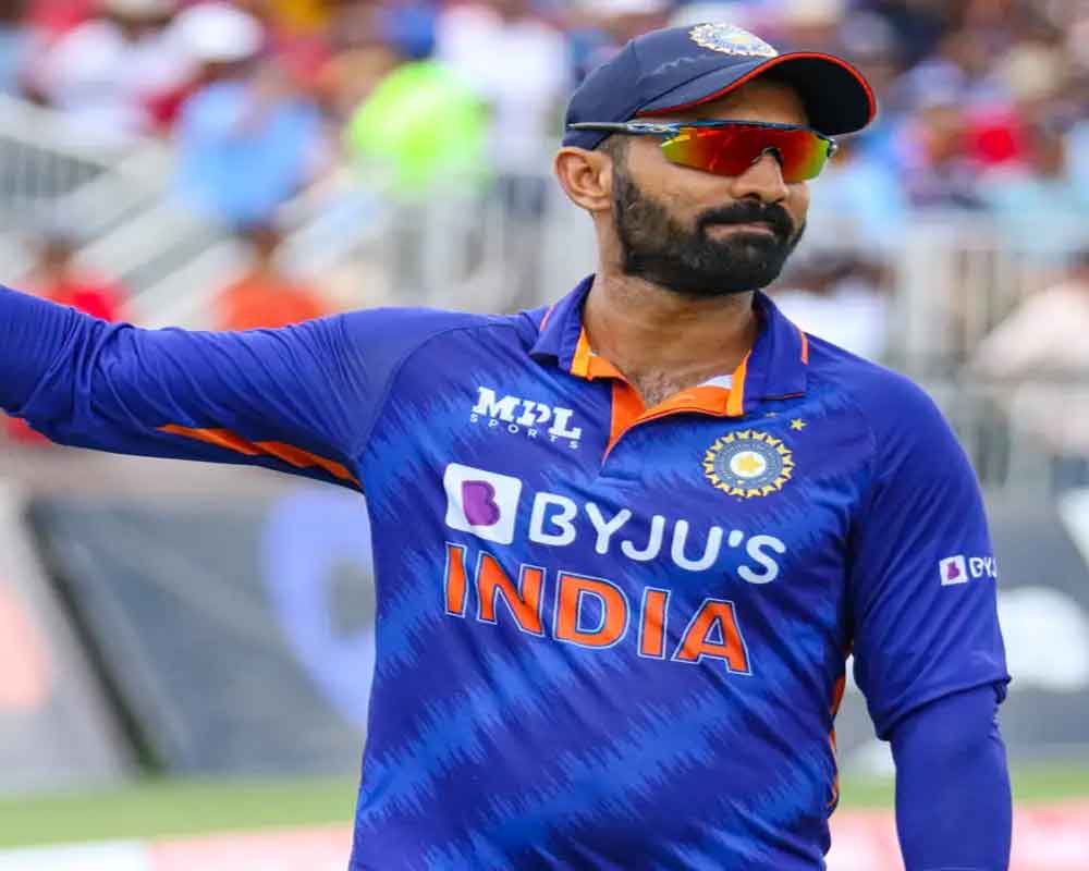 I don't practice too much but like to be specific: Dinesh Karthik
