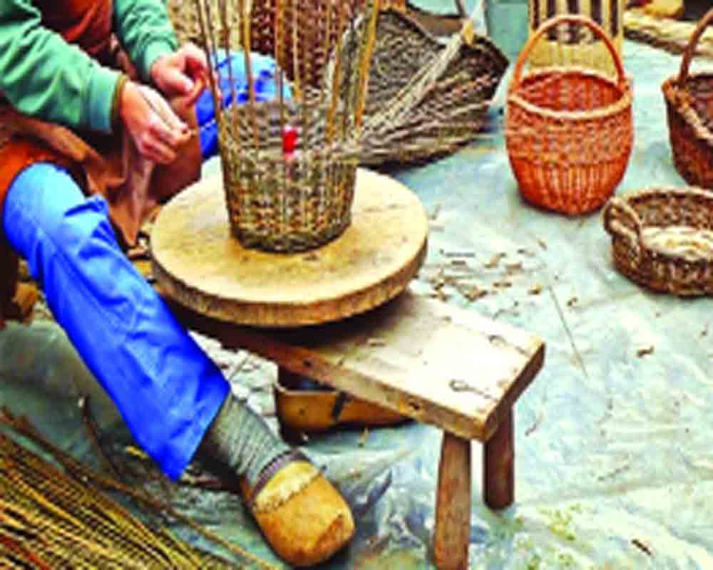 Pak can follow UP on the cottage industry