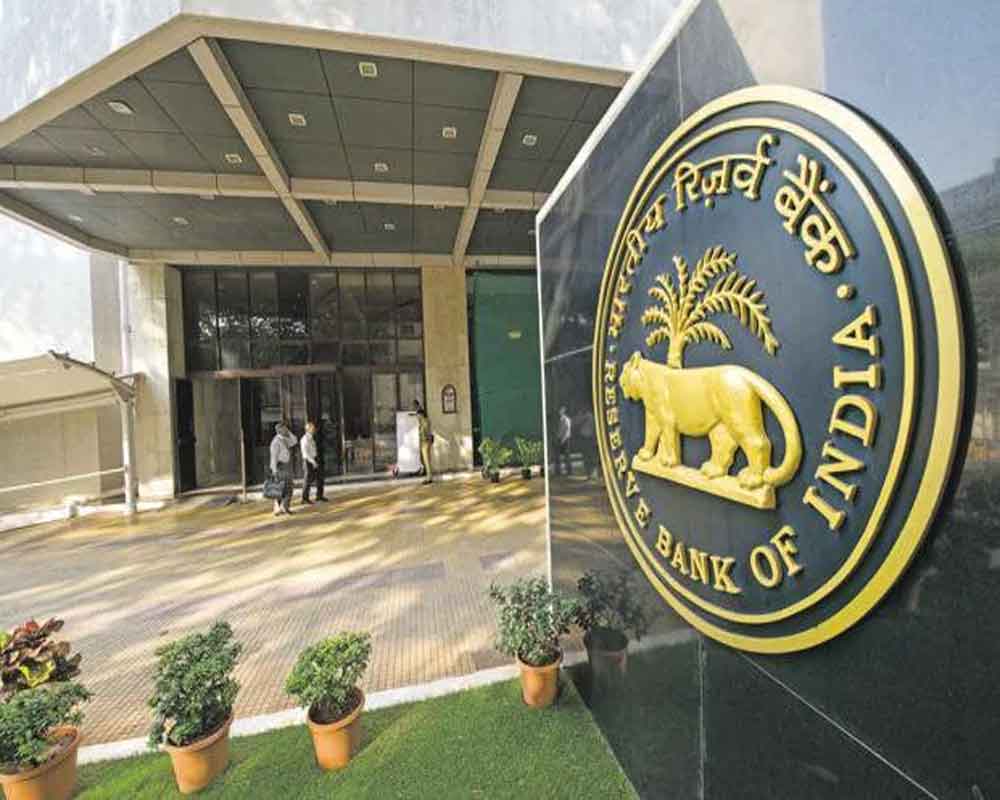 rbi prohibits issuance of unsolicited cards by issuers