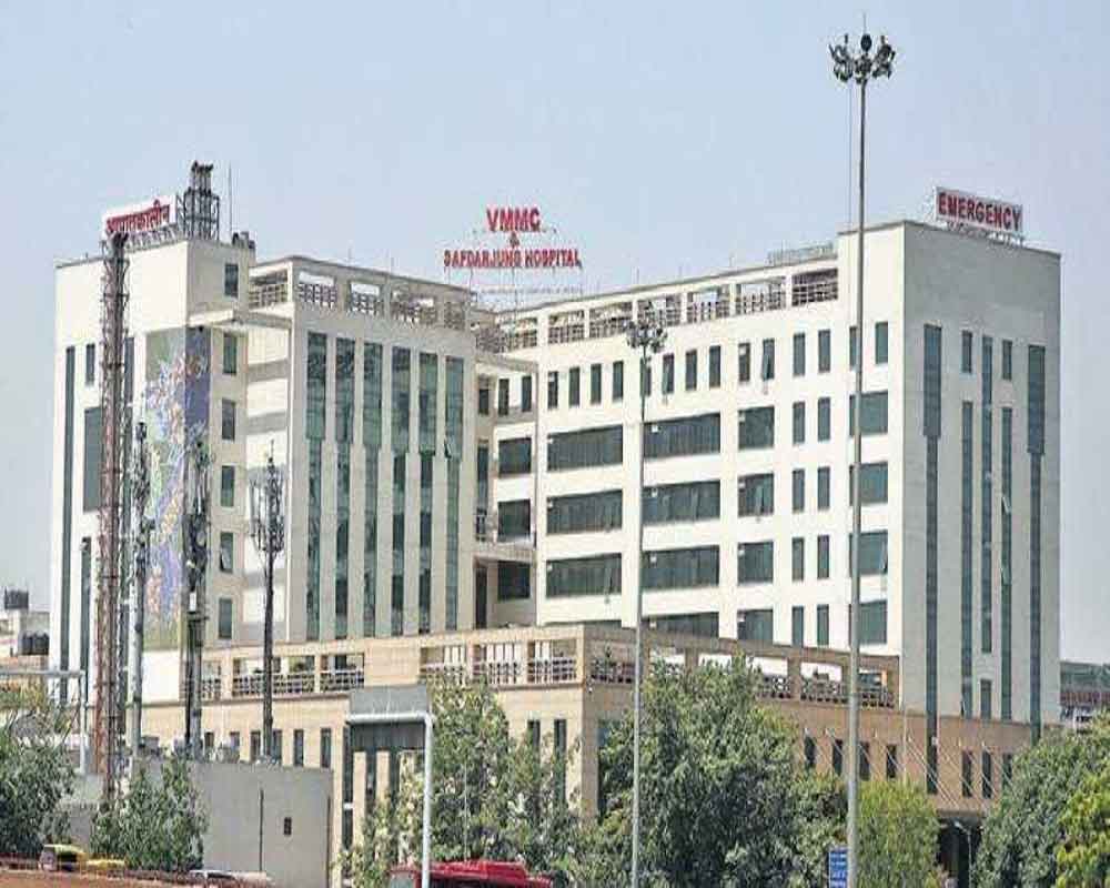 Safdarjung Hospital MBBS student hangs herself in hostel room