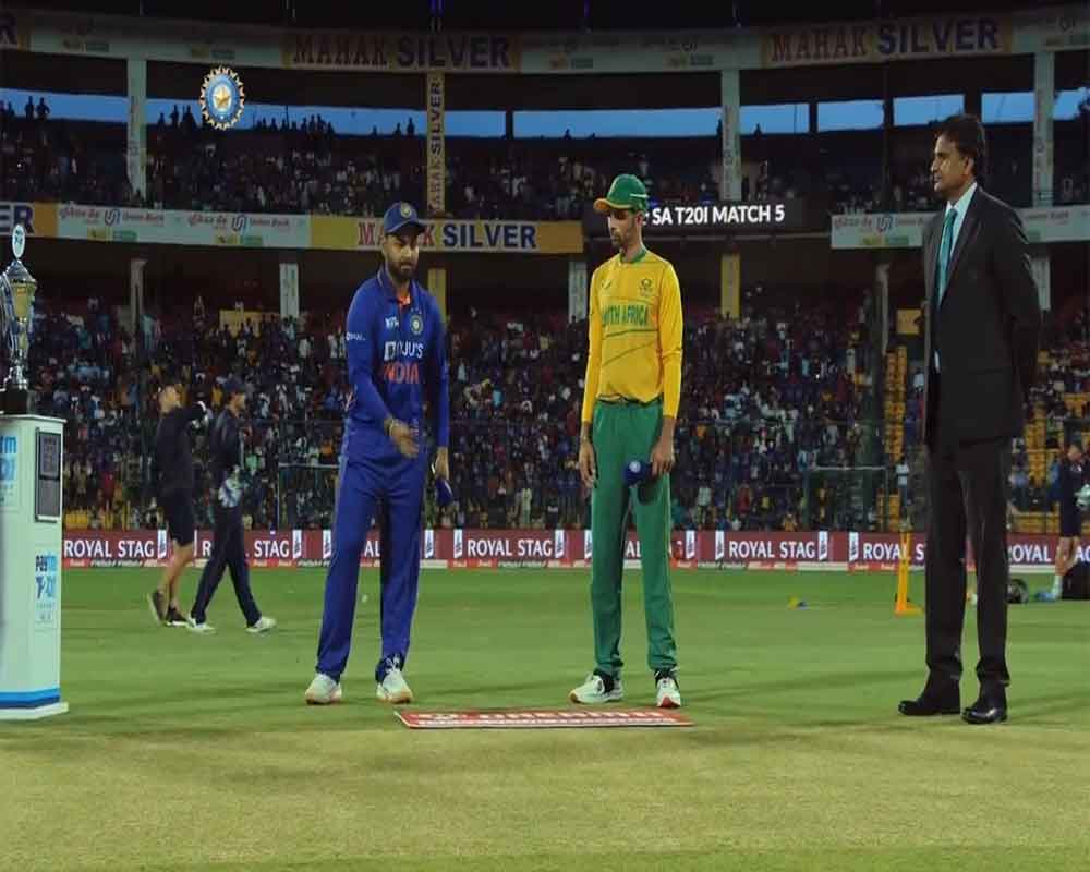 South Africa opt to field against India in decider