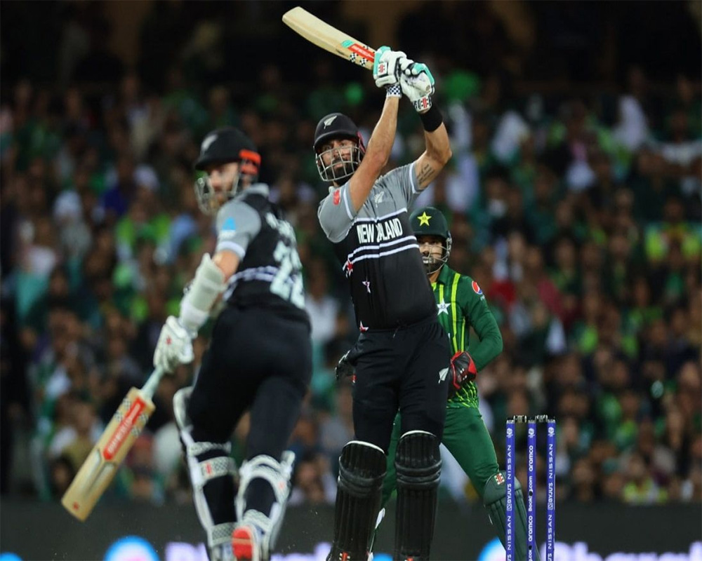 T20 World Cup, 1st semifinal: Daryl Mitchell's fifty takes New Zealand to 152-4 against Pakistan