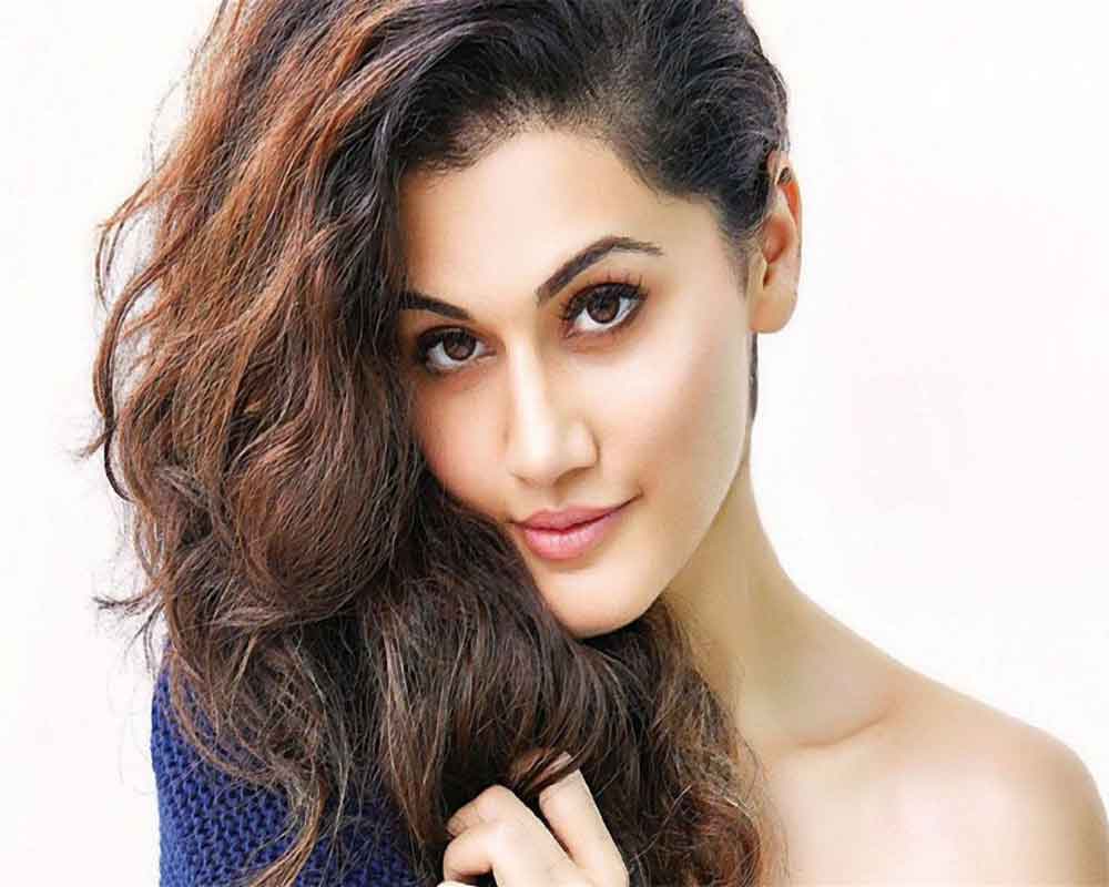 Taapsee Pannu to travel in past, portray two avatars in Anurag Kashyap's 'Dobaaraa'