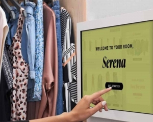Amazon opens its first physical clothing store in US