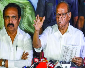 As rebel camp swells, Sena seeks to disqualify 12 MLAs