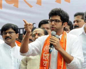 As Shiv Sena battles rebellion, Aaditya Thackeray to address party functionaries