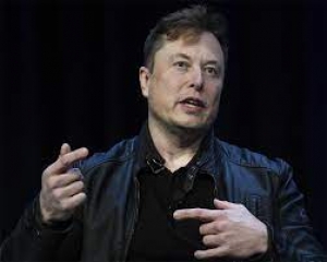 Musk delays paid verification launch to avoid Apple's 30% cut