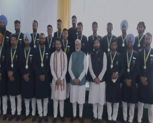PM Modi hosts India's Commonwealth Games contingent
