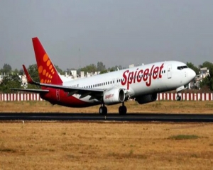 SpiceJet's Delhi-Jabalpur flight returns after crew notices smoke in cabin mid-air