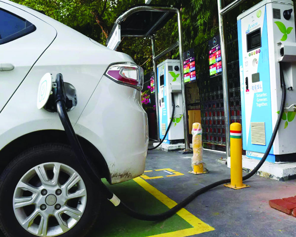 Accelerating green innovation through EVs