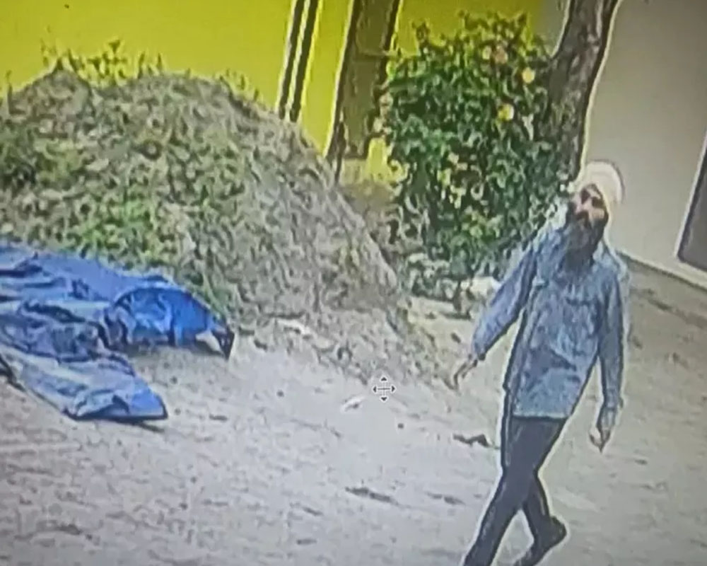 Amritpal's close aide Papalpreet seen in CCTV footage of 'dera' in Hoshiarpur