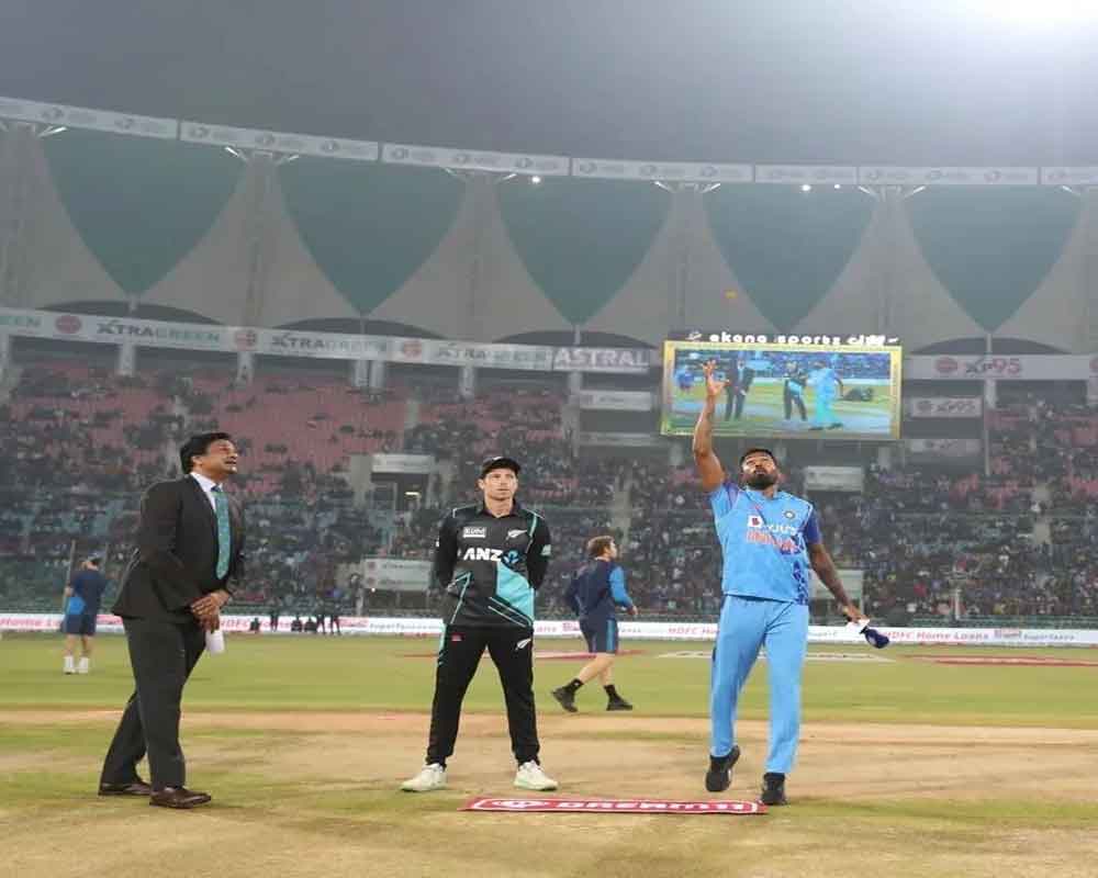 New Zealand opt to bat against India in second T20I