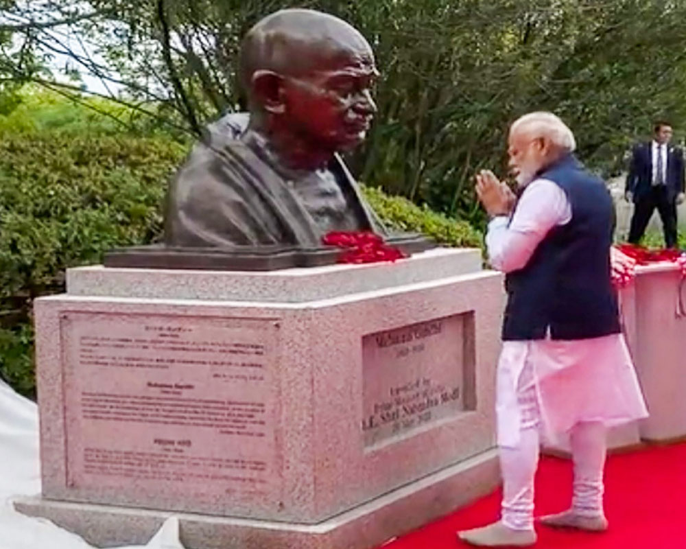 PM Modi unveils Mahatma Gandhi's bust in Hiroshima, site of world's first nuclear attack