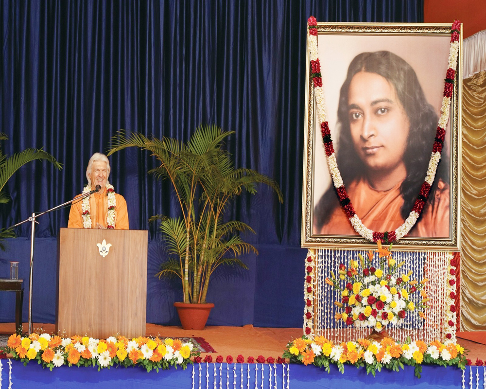 Practice Kriya Yoga for Right Attitude: Swami Chidananda Giri