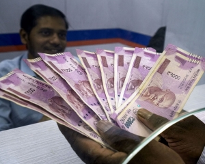 HC dismisses plea challenging decision over Rs 2,000 banknote exchange