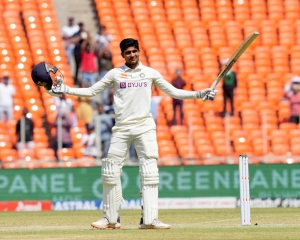 IND Vs AUS: Gill hits century as India reach 188 for two at tea