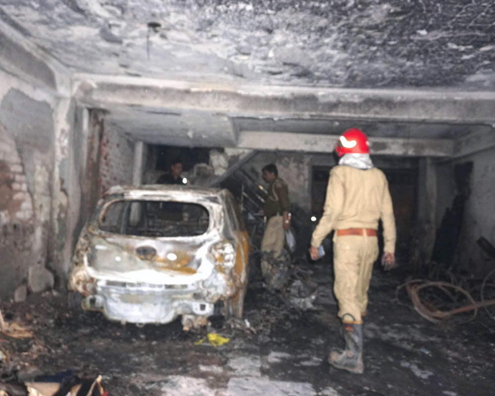 2 kids among 4 killed in fire in Delhi's Shastri Nagar: Officials