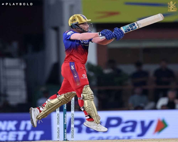 RCB recover to 173/6 against CSK