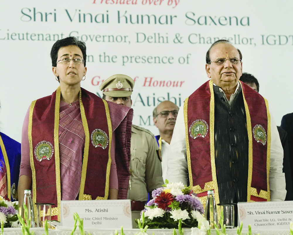 DÃ©jÃ  vu for AAP, LG Saxena now praises CM Atishi