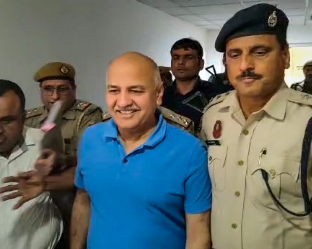 Delhi court dismisses bail pleas of Manish Sisodia, says stage not right