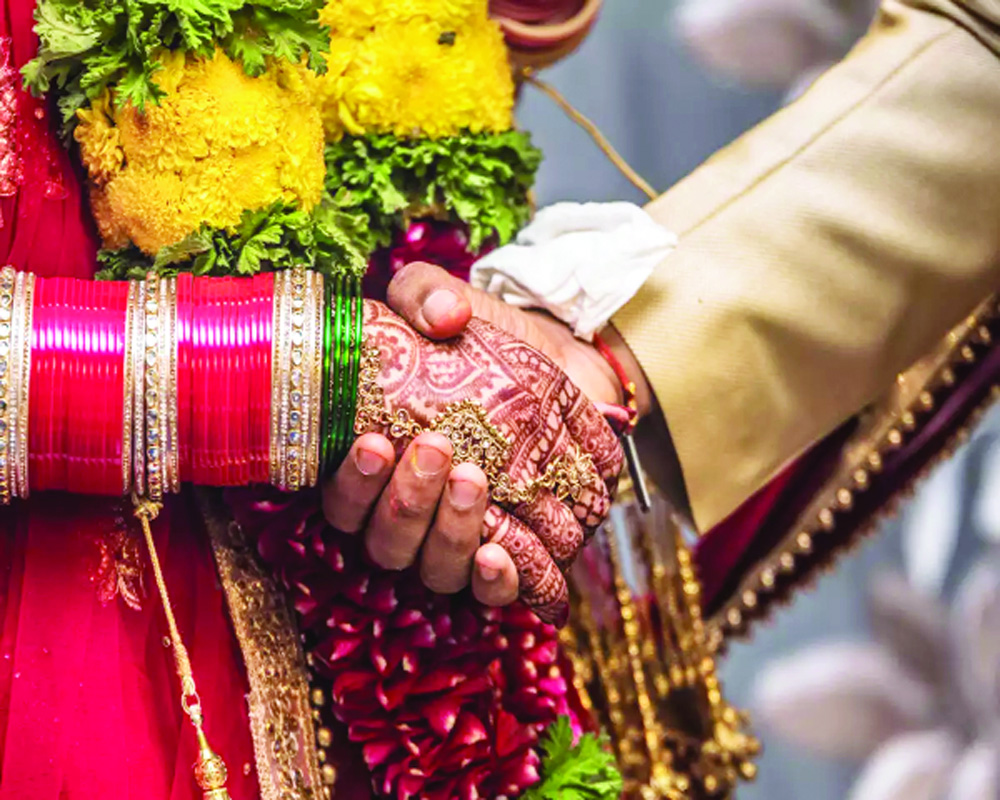 Dubai returned dulha brings baraat, but dulhan gayabâ€¦