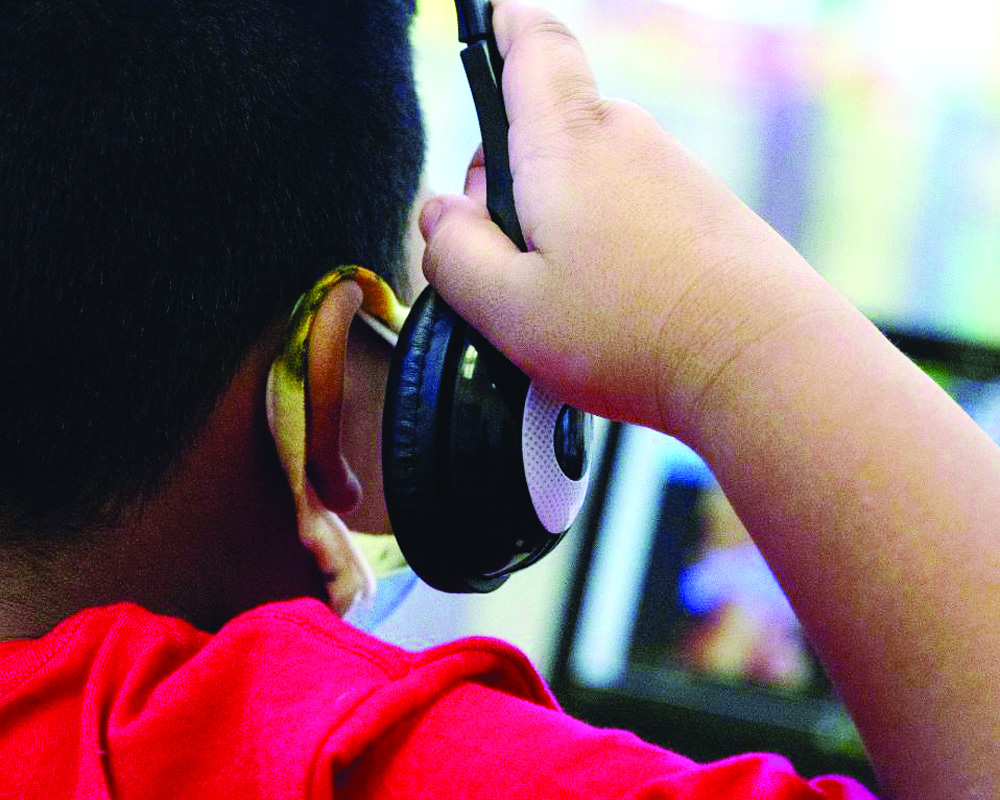 Earbuds, Headphones: Hazards for Kids