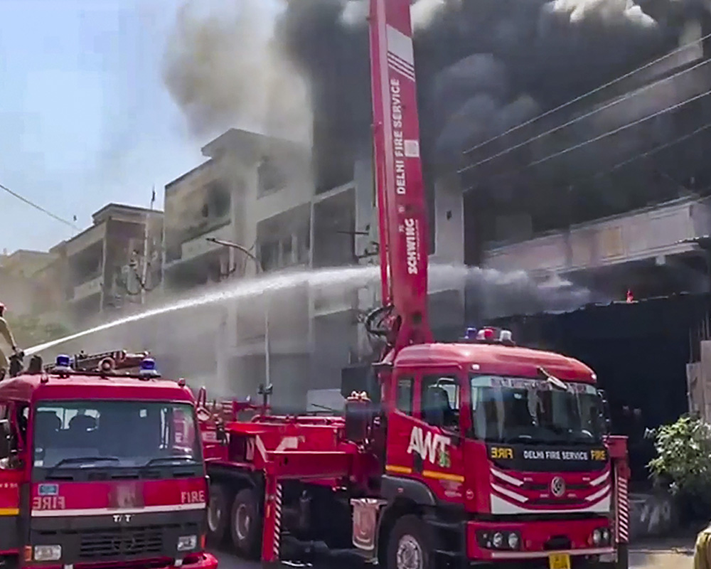 Fire breaks out in plastic raw material manufacturing unit in outer Delhi