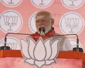 After 3rd phase of polls, Congress and INDI alliance's fuse blown off, says PM Modi at T'gana rally