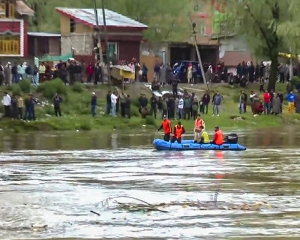 Boat capsizes in Jhelum river in J-K, 4 dead