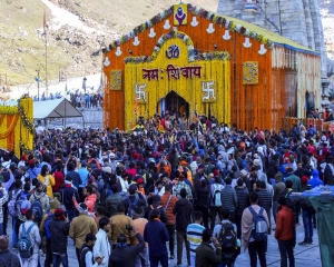 Chardham Yatra begins: Portals of Kedarnath, Yamunotri open for devotees