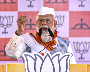 Congress wanted to allocate 15 pc of budget to minorities, says PM Modi at poll rally