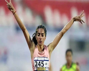 Deeksha sets new Indian record