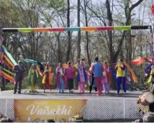 Delaware legislators perform Bhangra to celebrate Vaisakhi