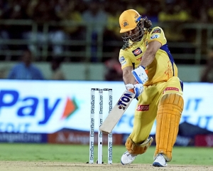 Dhoni's batting was spectacular and lone positive on tough day: Fleming
